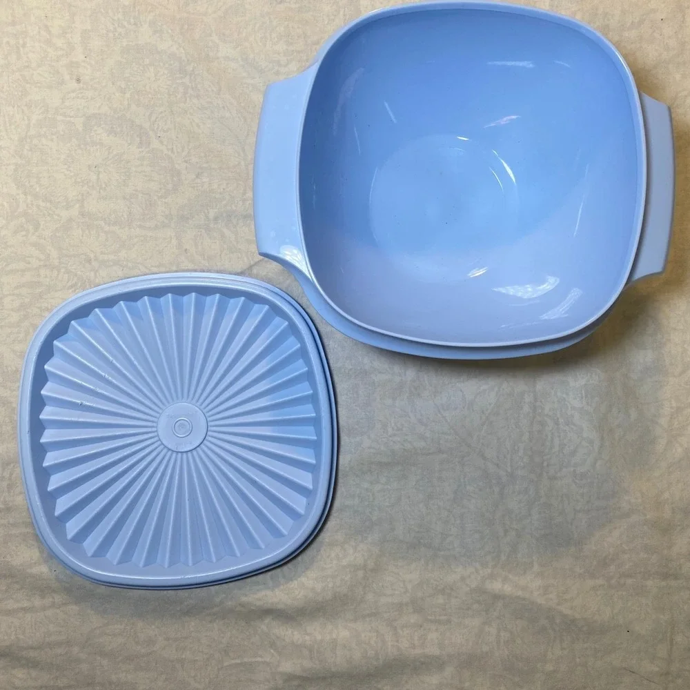 Tupperware beautiful vintage
